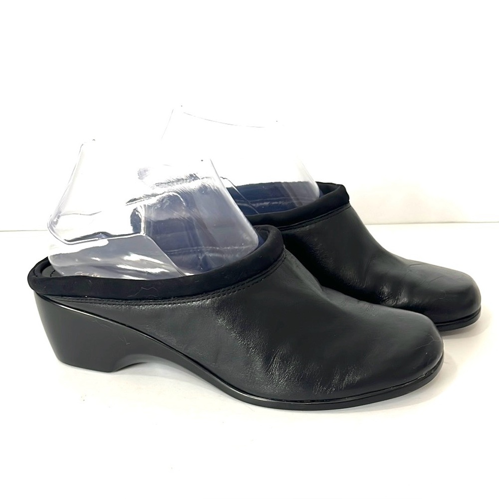 Easy Spirit Esontime Black Leather Mules Clogs Slip On Comfort Shoes Boho Size 7